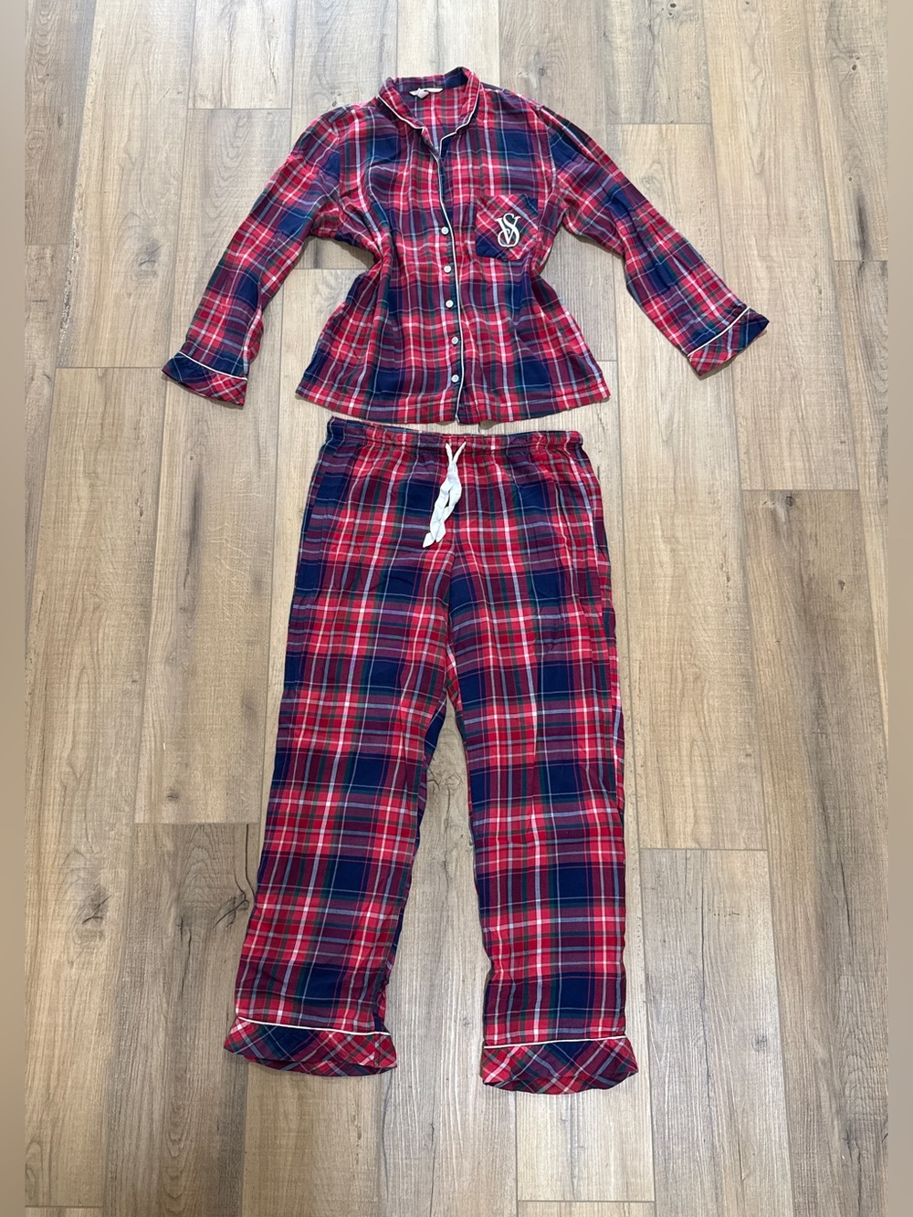 Free w purchase Victoria’s Secret Flannel Pajama Set Red Navy Plaid Lounge S